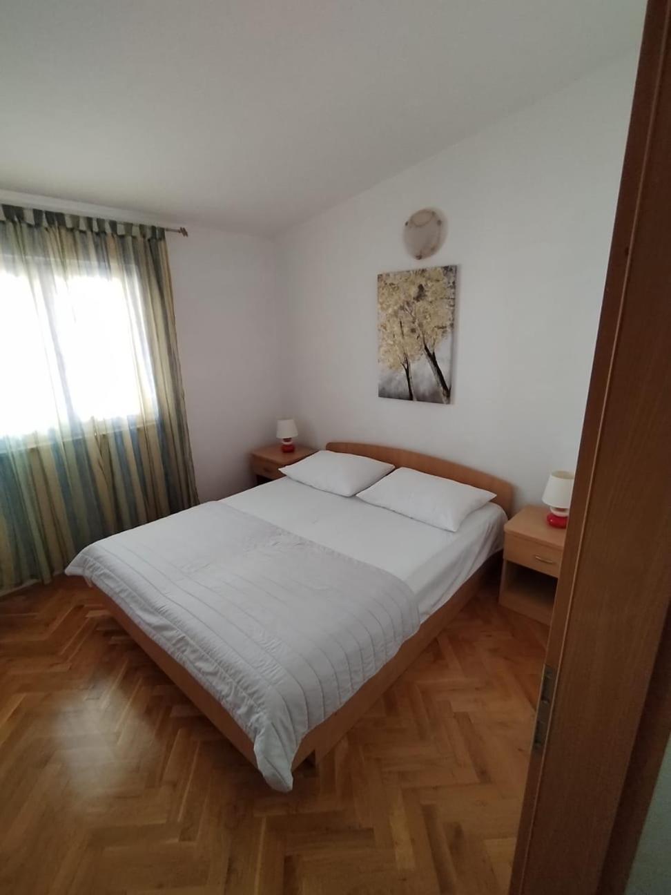Apartmani Ljubo Primosten Exterior photo