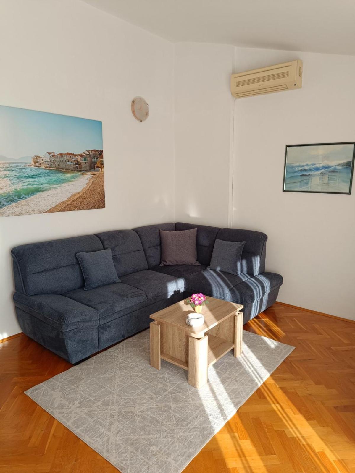 Apartmani Ljubo Primosten Exterior photo